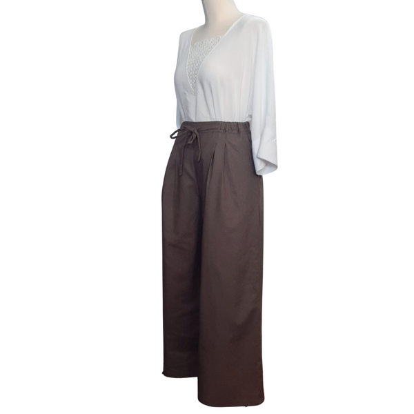 FrocKit 43A  Simplicity  8389 Pants view A - Medium Weight rayon or Hanky Linen fabric options